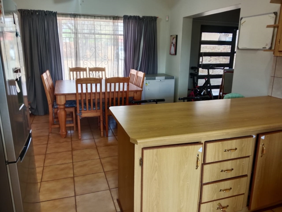 2 Bedroom Property for Sale in Kuruman Northern Cape